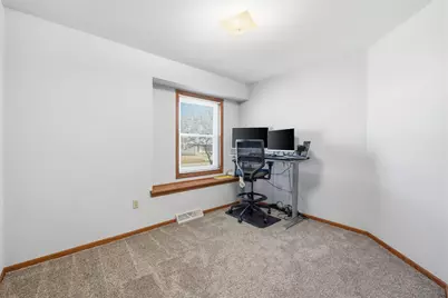 8331 N 93rd St, Milwaukee, WI 53224 - Photo 16