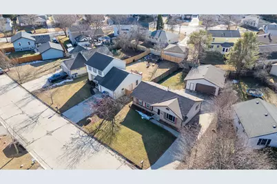 8331 N 93rd St, Milwaukee, WI 53224 - Photo 28