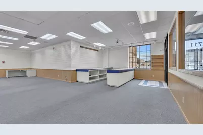 50  Maritime Dr #711 York St, Manitowoc, WI 54220 - Photo 8