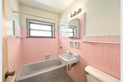 7007 W Becher St, West Allis, WI 53219 - Photo 12