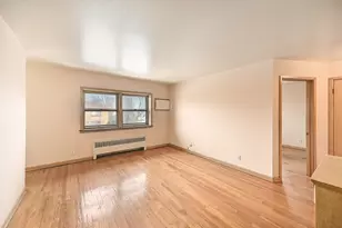 7007 W Becher St, West Allis, WI 53219 - Photo 10