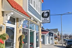 7007 W Becher St, West Allis, WI 53219 - Photo 18