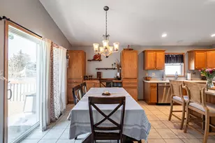 1004 Remington Dr, Holmen, WI 54636 - Photo 8