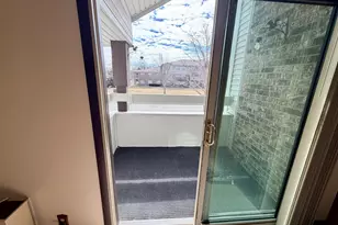 10810 W Donna Dr, Milwaukee, WI 53224 - Photo 6