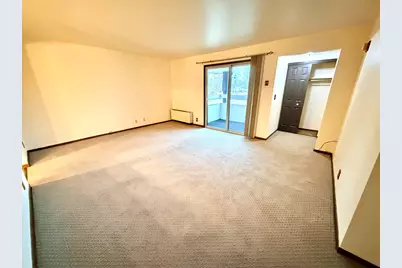 10810 W Donna Dr, Milwaukee, WI 53224 - Photo 2