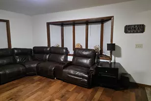 5874 N 79th St, Milwaukee, WI 53218 - Photo 6