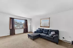 6908 N 42nd St, Milwaukee, WI 53209 - Photo 10