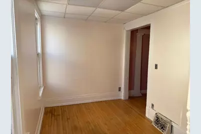 3033 N Holton St, Milwaukee, WI 53212 - Photo 12