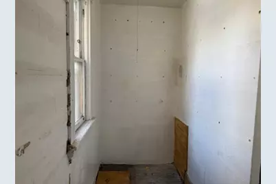 3033 N Holton St, Milwaukee, WI 53212 - Photo 16