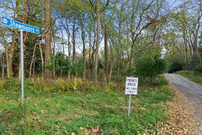 6644 N Shawmoors Dr, Chenequa, WI 53029 - Photo 26