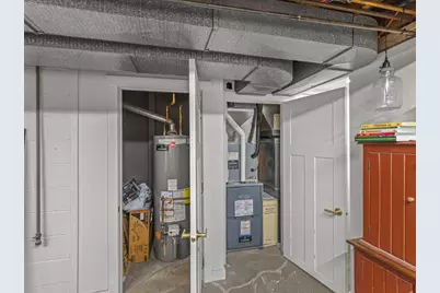 655 E Petunia Ln, Beloit, WI 53511 - Photo 32