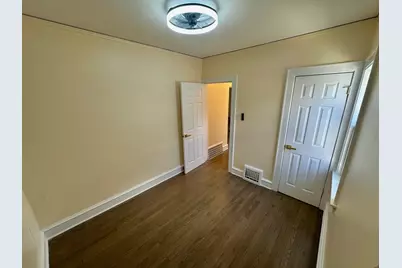 164 W Howard Ave, Milwaukee, WI 53207 - Photo 10