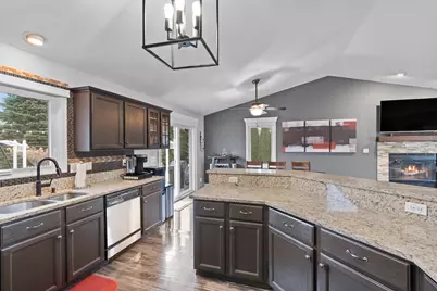 W310S2748  Wild Rose Ln, Genesee, WI 53188 - Photo 12