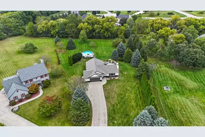 W310S2748  Wild Rose Ln, Genesee, WI 53188 - Photo 2