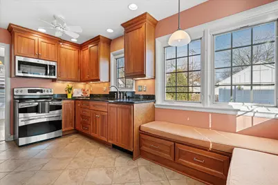 4776 N Hollywood Ave, Whitefish Bay, WI 53211 - Photo 6