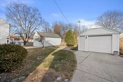 4776 N Hollywood Ave, Whitefish Bay, WI 53211 - Photo 30