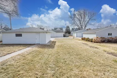 N89W16081  Main St, Menomonee Falls, WI 53051 - Photo 66