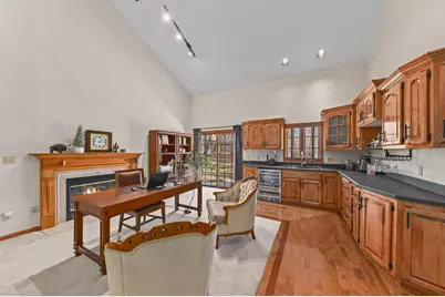 14220 W North Oak Blvd, New Berlin, WI 53151 - Photo 12