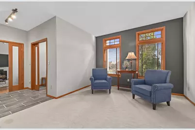 14220 W North Oak Blvd, New Berlin, WI 53151 - Photo 10