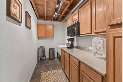 14220 W North Oak Blvd, New Berlin, WI 53151 - Photo 28