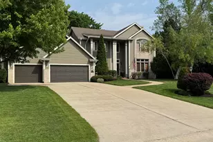 14220 W North Oak Blvd, New Berlin, WI 53151 - Photo 36