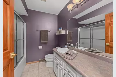 14220 W North Oak Blvd, New Berlin, WI 53151 - Photo 22