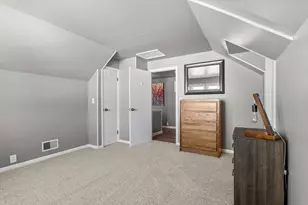 631 S 32nd St, Manitowoc, WI 54220 - Photo 22