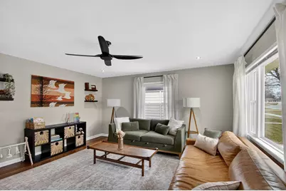 3138  Barbara Dr, Racine, WI 53404 - Photo 6