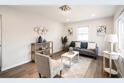 8600 W Crossfield Ave, Milwaukee, WI 53225 - Photo 10