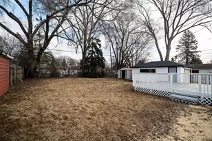 8600 W Crossfield Ave, Milwaukee, WI 53225 - Photo 32