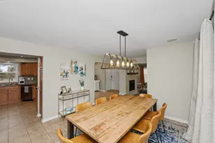 330 Kossow Rd, Brookfield, WI 53186 - Photo 4