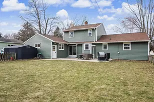 330 Kossow Rd, Brookfield, WI 53186 - Photo 24