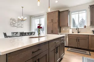 N174W20632 Laurel Springs Cir, Jackson, WI 53037 - Photo 12