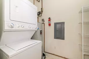 1925 N Water St, Milwaukee, WI 53202 - Photo 12