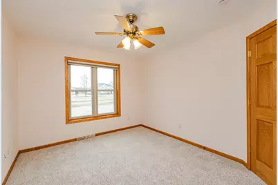 8422  Virginia Cir, Racine, WI 53185 - Photo 36