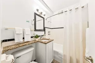 1028 E Juneau Ave, Milwaukee, WI 53202 - Photo 14