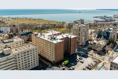 1028 E Juneau Ave #220, Milwaukee, WI 53202 - Photo 4