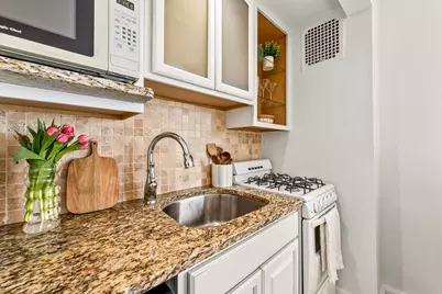 1028 E Juneau Ave #220, Milwaukee, WI 53202 - Photo 8