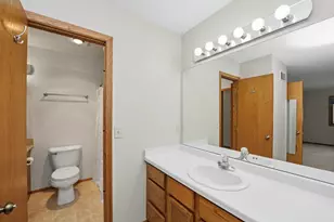 1825 Woodburn Rd, Waukesha, WI 53188 - Photo 16