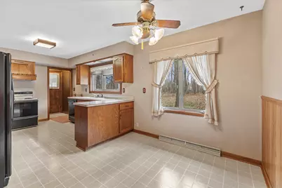 4007 W Southland Dr, Franklin, WI 53132 - Photo 18