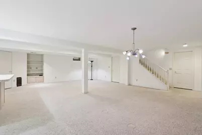 W240N2192  Dorchester Dr #10A, Pewaukee, WI 53072 - Photo 20