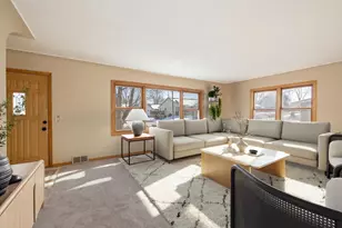 341 5th Ave, Onalaska, WI 54650 - Photo 2