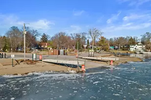 S67W18711 Emerald Dr, Muskego, WI 53150 - Photo 10