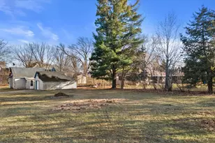 S67W18711 Emerald Dr, Muskego, WI 53150 - Photo 6