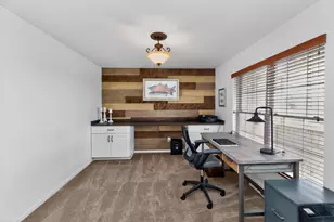 731 Hidden View Ct, Slinger, WI 53086 - Photo 8