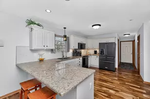 731 Hidden View Ct, Slinger, WI 53086 - Photo 4