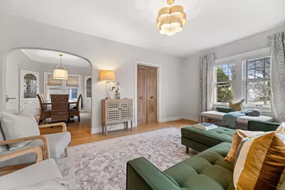 5934 N Kent Ave, Whitefish Bay, WI 53217 - Photo 6