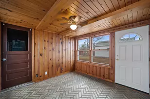 2538 S 75th St, West Allis, WI 53219 - Photo 30