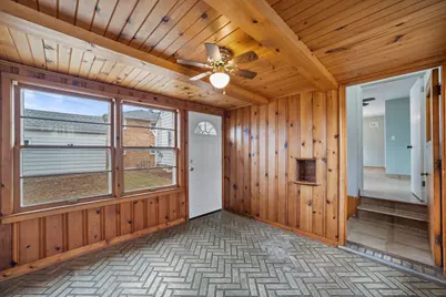 2538 S 75th St, West Allis, WI 53219 - Photo 32