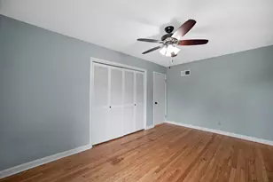 2538 S 75th St, West Allis, WI 53219 - Photo 20